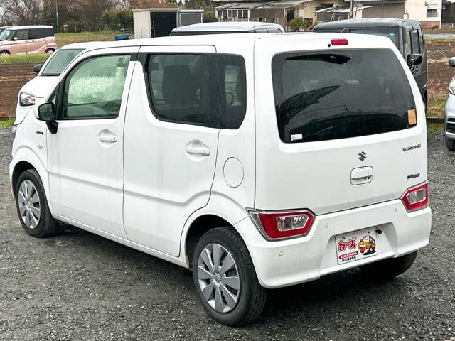 ���X�ł͌y�����Ԃ��畁�ʎԂ܂ŕ��L���I�[�����[�J�[�̎Ԏ�E�F�E�O���[�h��L�x�ɑ����Ă���܂��B