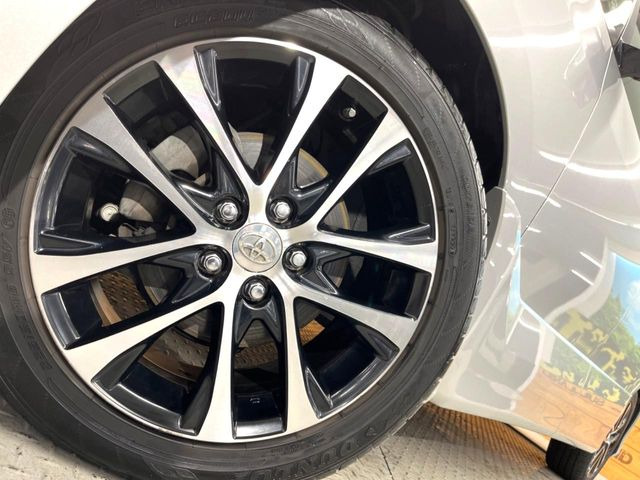 �y����18�C���`�A���~�z�C�[���z�O�ςɃ}�b�`���������A���~�z�C�[���𑕒����Ă���܂��B�e��ЊO�A���~�z�C�[����A�X�^�b�h���X�^�C�����戵�����Ă���܂��B���񂲑��k����������