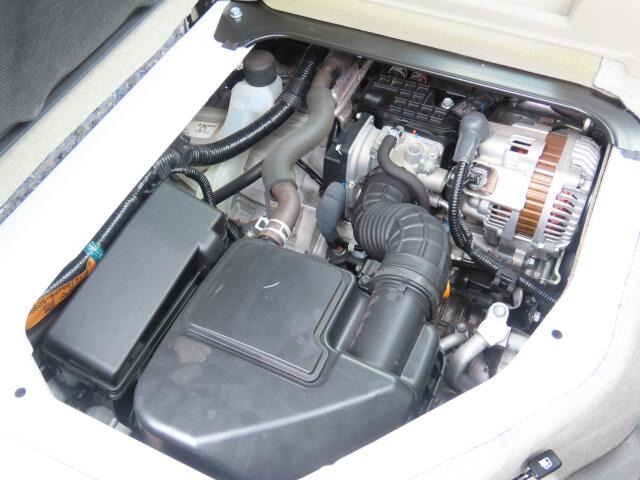 �G���W�����[���͂��ꂢ�ł���B�@�֋@�\�n���ǍD�ł��B�[�ԑO�ɓ_���������s���܂��B�G���W���I�C���E�I�C���t�B���^�[�E�G�A�R���t�B���^�[�E���C�p�[�S���͕K�������v���܂�(�G�A�R���t�B���^�[�́A�����Ԃ̂�)