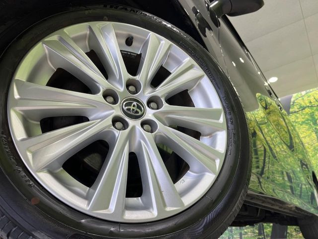 �y����18�C���`�A���~�z�C�[���z�O�ςɃ}�b�`���������A���~�z�C�[���𑕒����Ă���܂��B�e��ЊO�A���~�z�C�[����A�X�^�b�h���X�^�C�����戵�����Ă���܂��B���񂲑��k����������