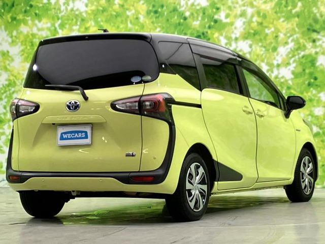 シエンタハイブリッド 1.5 G クエロ