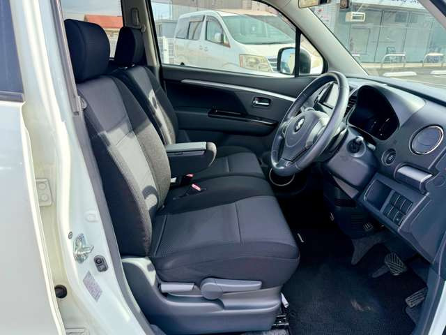 �x�����z�����x����������΁A����ȊO�̔�p�͊|����܂���̂ŁA�����S�������B�������]�i���o�[�Ȃǂ��q�l�̗v�]�Ɋ�Â��I�v�V�������̔�p�͕ʓr�K�v�ƂȂ�܂��B�ڍׂɊւ��Ă͂��₢�������������B