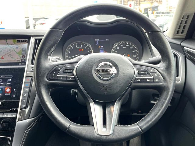 �y�����v�����X�e�A�����O�z�㎿�Ȋv���g�p���邱�ƂŁA��ɂ����������݂ƂĂ��^�]���₷���n���h���ł���