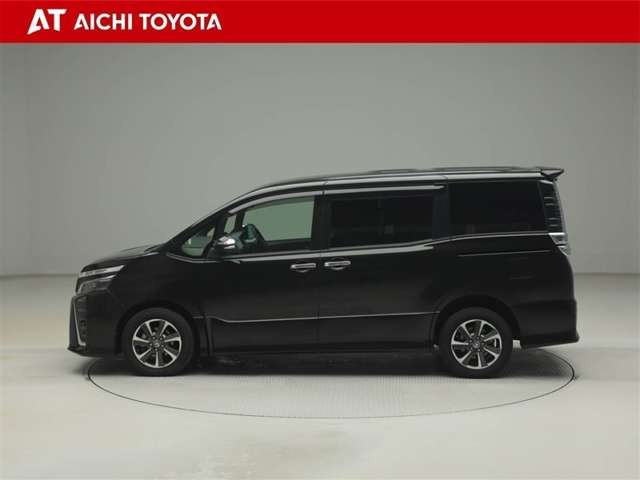 ヴォクシー2.0 ZS 煌II 4WD