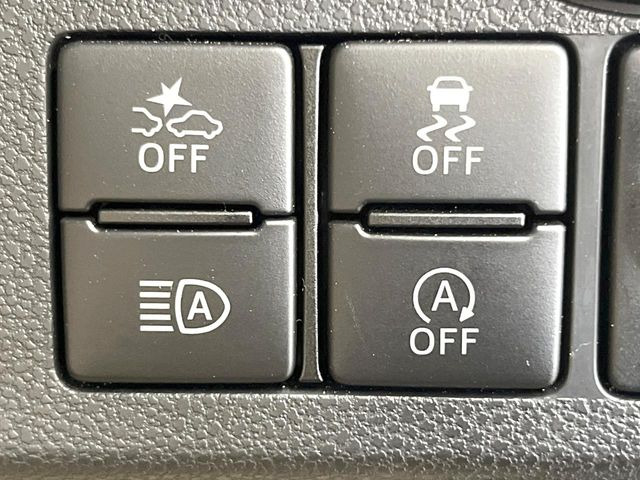 �y�X�}�[�g�A�V�X�g�z���s���ɑO���̎ԗ�����F�����A�Փ˂������Ȏ��͌x��ƃu���[�L�ŏՓˉ���Ɣ�Q�y�����A�V�X�g�B�����S�Ƀh���C�u�����y���݂��������܂��B