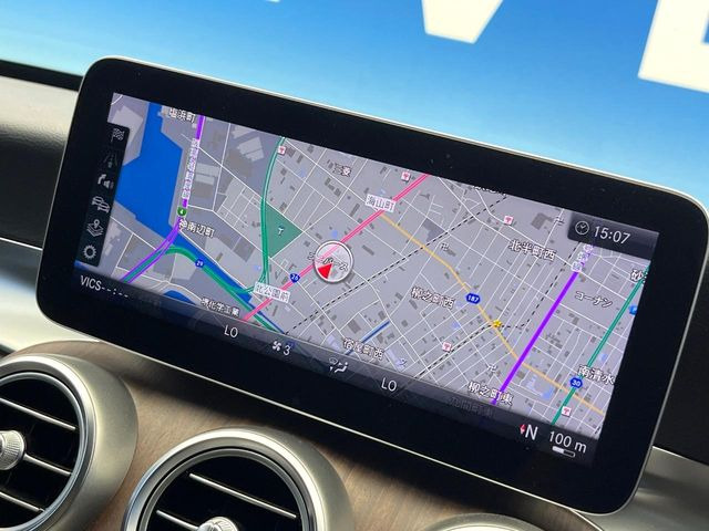 �������i�r:��̊��̂���i�r�́A����������ԓ������o���Ă���܂��B�I�[�f�B�I�@�\���[�����Ă���܂��̂ŁA�^�]�����y���߂܂���