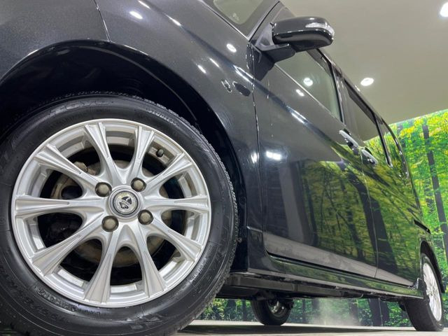 �y14�C���`�A���~�z�C�[���z�O�ςɃ}�b�`�����A���~�z�C�[���𑕒����Ă���܂��B�e��A���~�z�C�[����A�X�^�b�h���X�^�C�����戵�����Ă���܂��B���񂲑��k����������