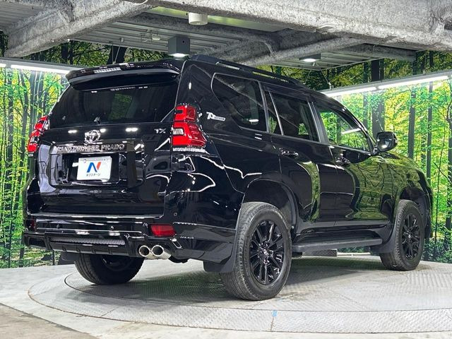 ☆全国のネクステージからお取り寄せが可能※!遠方の店舗に展示してあるクルマが気になる場合も、最寄りの店舗でご覧いただくことが可能です!是非私たちに要望をお聞かせください!※別途費用