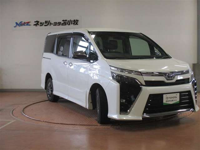 ヴォクシー2.0 ZS 煌III 4WD