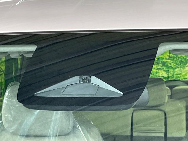 �y�z���_�Z���V���O�z���s���ɑO���̎ԗ�����F�����A�Փ˂������Ȏ��͌x��ƃu���[�L�ŏՓˉ���Ɣ�Q�y�����A�V�X�g�B�����S�Ƀh���C�u�����y���݂��������܂��B