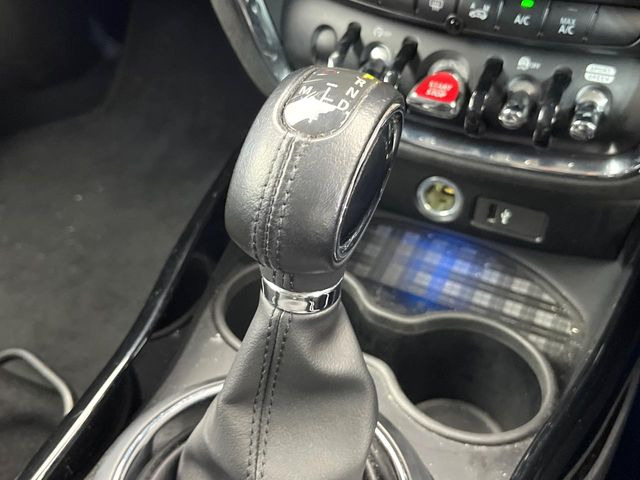 ��MT���[�h�t��AT:�ʏ�͎����ł����Ȃ���ϑ�(�M�A�`�F���W)���h���C�o�[�̑���ɂ���ĈӐ}�I�ɕς�����V�X�e���ł��B����w���i�̃h���C�u�����y���݂��������܂�!