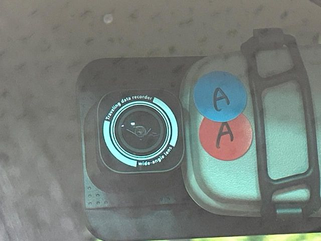 �y�h���C�u���R�[�_�[�z�h���C�u���R�[�_�[����!���s���͂������A������^�]�⎖�̂ɑ��������ہA�f���ŋL�^���A����̃��X�N�ɔ����܂��B���L�^�pSD�J�[�h�͂��q�l�����g�ł��������������K�v������܂��B