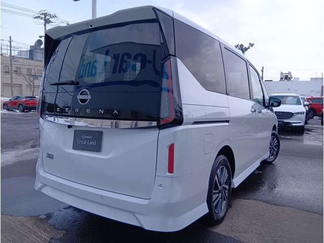 セレナ2.0 ハイウェイスターV 4WD