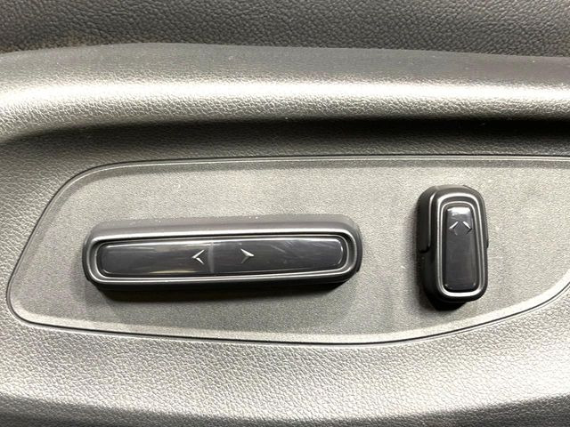 �y�p���[�V�[�g�z�X�C�b�`��ŊȒP�ɃV�[�g�̔��������\!�d��������͂�����܂���!���K�ȃV�[�g�|�W�V�����ɃZ�b�g���āA���K�ȃh���C�u�����y���݂��������B