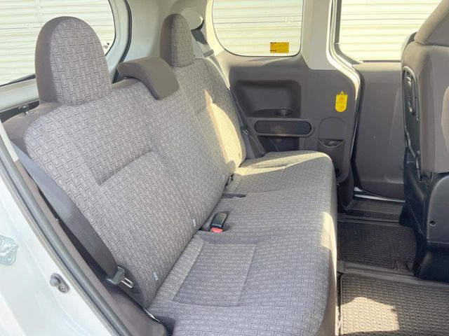 �L�X�Ƃ���2��ڃV�[�g�͋��Z���������A���S�n�����K!�F�B��Ƒ��Ƃ̂��o�����ɂ҂�����ł��B�x�r�[�V�[�g��`���C���h�V�[�g�g�p�������K�ɂ��߂�������������\���ȋ�Ԃ��m�ۂ��Ă��܂��B