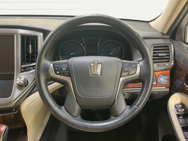 �y�����v�����X�e�A�����O�z�㎿�Ȋv���g�p���邱�ƂŁA��ɂ����������݂ƂĂ��^�]���₷���n���h���ł���