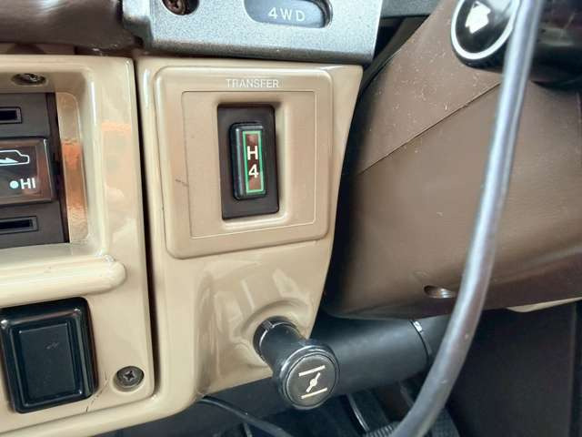 �C�ɂȂ邨�Ԃ�����܂�����E�̓d�b�ԍ����璼�ڂ��X�ɂ��₢���킹���������B�x�����@����ԗ����A��Ԃ܂łȂ�ł������������Ē����܂��B�X�^�b�t�ꓯ���A�����҂����Ă���܂��B