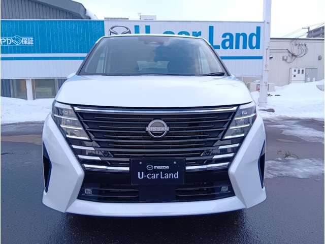 セレナ2.0 ハイウェイスターV 4WD