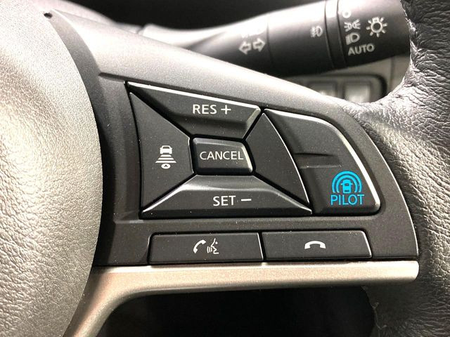 �y�v���p�C���b�g�z�������H�ł̒��������s���y��!!�a�؎��Ə��񑖍s�̃V�[���ŁA�A�N�Z���E�u���[�L�E�X�e�A�����O�������Ő��䂵�A�������^�]�̕��S���y�����Ă���܂���