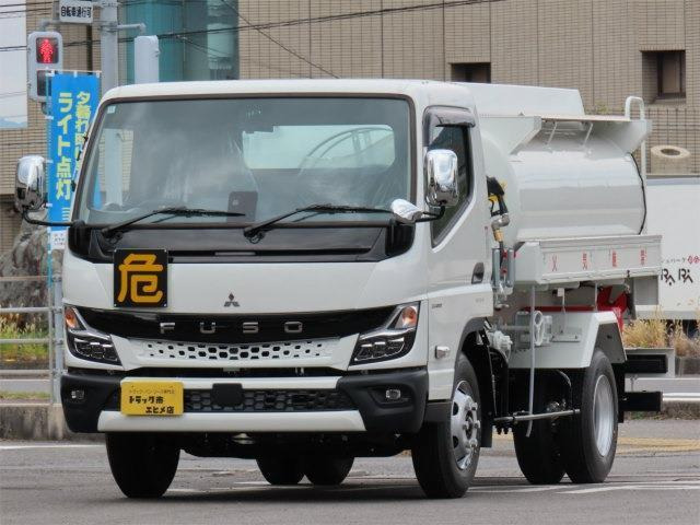 キャンタータンクローリー