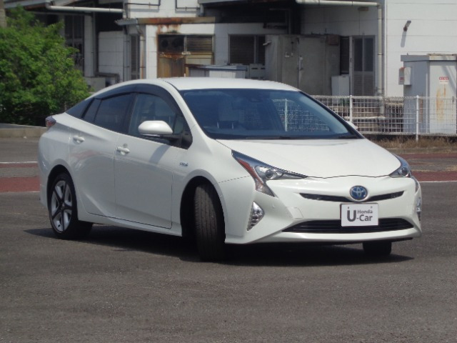 プリウス1.8 A プレミアム ツーリングセレクション