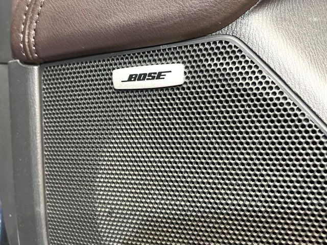 �yBOSE�T�E���h�V�X�e���z���[�J�[�I�v�V�����̍��i�ʃT�E���h�V�X�e���𓋍ځB��p�̃`���[�j���O���{���ꂽ�召�l�X�ȃX�s�[�J�[����ǎ��ȃT�E���h���t�ł��A�Տꊴ���ӂ�鉹����Ԃ����o���܂��B