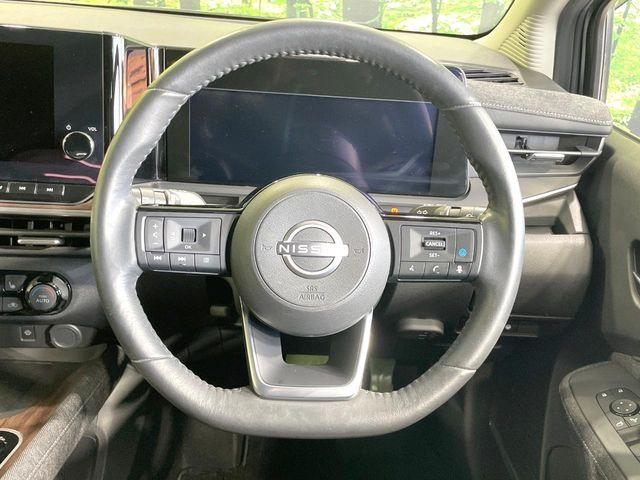 �y�����v�����X�e�A�����O�z�㎿�Ȋv���g�p���邱�ƂŁA��ɂ����������݂ƂĂ��^�]���₷���n���h���ł���