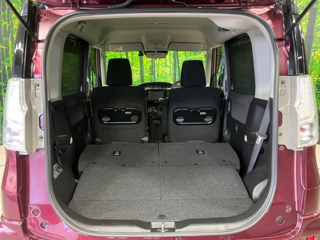 ���i�̂���������ʋ΁A���}���ɏ\���ȉ׎��X�y�[�X���m�ۂ��Ă���܂��B�Z�J���h�V�[�g��|���ƁA�傫�ȉו��̐ύڂ��\�ł���