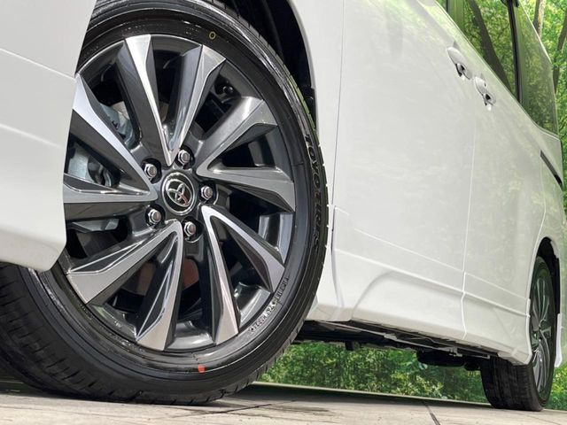 �y�����A���~�z�C�[���z�O�ςɃ}�b�`���������A���~�z�C�[���𑕒����Ă���܂��B�e��ЊO�A���~�z�C�[����A�X�^�b�h���X�^�C�����戵�����Ă���܂��B���񂲑��k����������