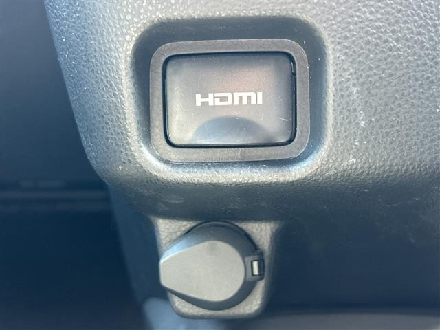 ノア1.8 ハイブリッド Z E-Four 4WD