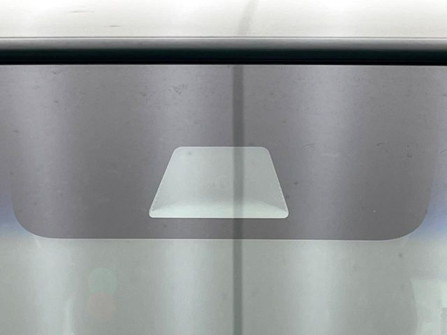 �y�z���_�Z���V���O�z���s���ɑO���̎ԗ�����F�����A�Փ˂������Ȏ��͌x��ƃu���[�L�ŏՓˉ���Ɣ�Q�y�����A�V�X�g�B�����S�Ƀh���C�u�����y���݂��������܂��B