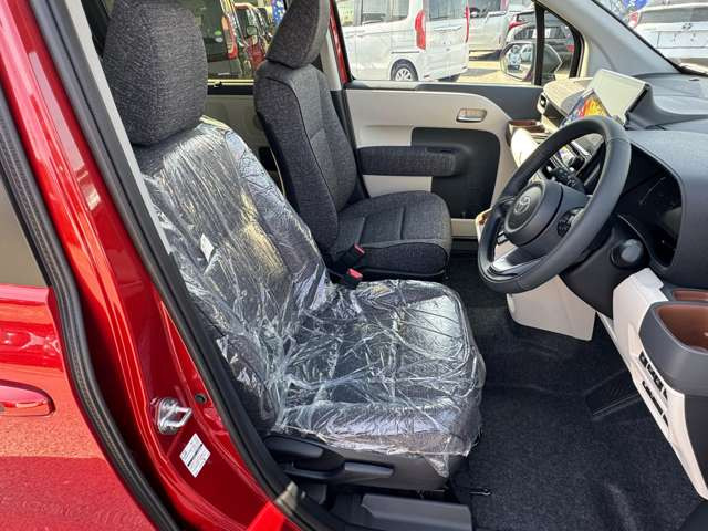 ���W����ɂ͍��i���̒��ÎԂ�V�Ԃ��������ł����W���䐔100��̑�^�W����֐��񂲗��X����������