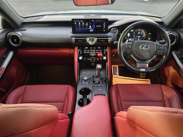 IS300h Fスポーツ