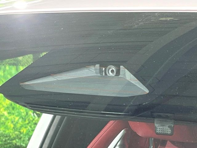 �y�g���^�Z�[�t�e�B�Z���X�z���s���ɑO���̎ԗ�����F�����A�Փ˂������Ȏ��͌x��ƃu���[�L�ŏՓˉ���Ɣ�Q�y�����A�V�X�g�B�����S�Ƀh���C�u�����y���݂��������܂��B