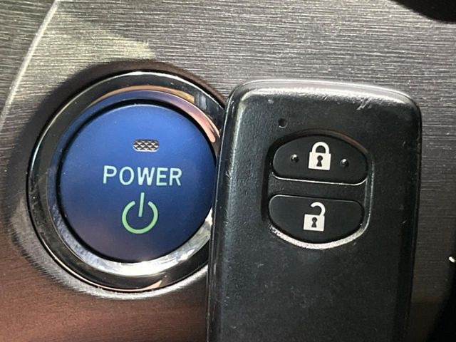 �y�X�}�[�g�L�[�z�J�o����|�P�b�g�ɓ��ꂽ�܂܂ł��h�A�̎{���E�������\�ȃX�}�[�g�L�[�𑕔��B�G���W���̃I���E�I�t�����J�M�����o���K�v����������Ƃ��Ă��֗��ł���