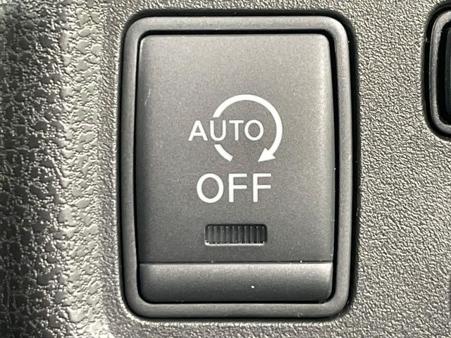 �y�A�C�h�����O�X�g�b�v�z�ԐM����a�؂Œ�Ԃ����ۂɃG���W�����~���A���ʂȔR���̏����}���܂��B�R��������ی�ɂȂ���@�\��G���W���̓u���[�L�𗣂��΍Ďn�����܂��B