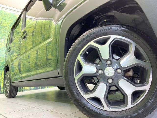 �y����15�C���`�A���~�z�C�[���z�O�ςɃ}�b�`���������A���~�z�C�[���𑕒����Ă���܂��B�e��ЊO�A���~�z�C�[����A�X�^�b�h���X�^�C�����戵�����Ă���܂��B���񂲑��k����������