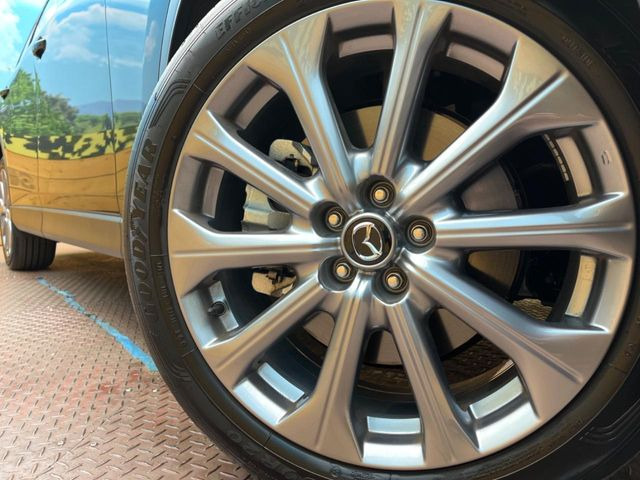 �y����20�C���`�A���~�z�C�[���z�O�ςɃ}�b�`���������A���~�z�C�[���𑕒����Ă���܂��B�e��ЊO�A���~�z�C�[����A�X�^�b�h���X�^�C�����戵�����Ă���܂��B���񂲑��k����������