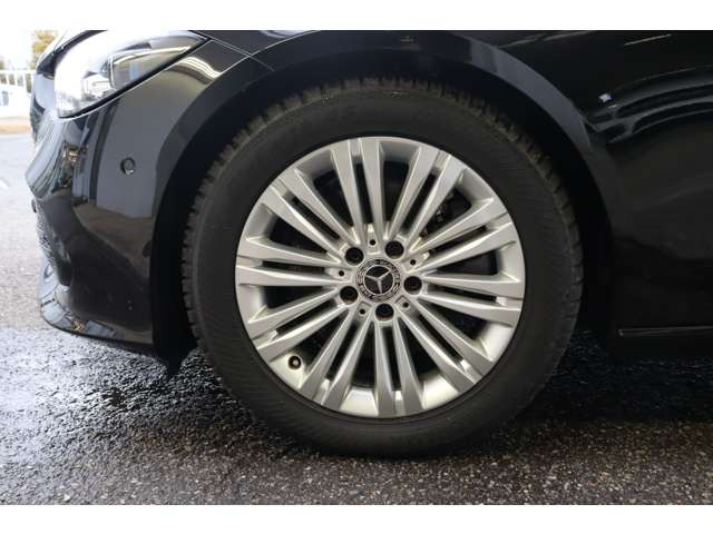 CクラスC200 4マチック アバンギャルド 4WD