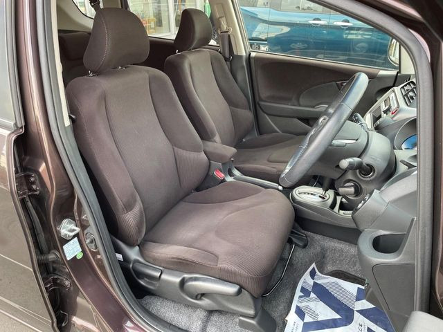 �^�]�ȃV�[�g���͎g�p�������Ȃ��A�ǍD�ȏ�ԂƂȂ��Ă��܂��B���J�Ɏg���Ă������Ƃ��悭�킩��܂��ˁB