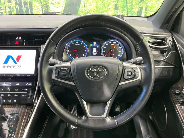 �y�����v�����X�e�A�����O�z�㎿�Ȋv���g�p���邱�ƂŁA��ɂ����������݂ƂĂ��^�]���₷���n���h���ł���