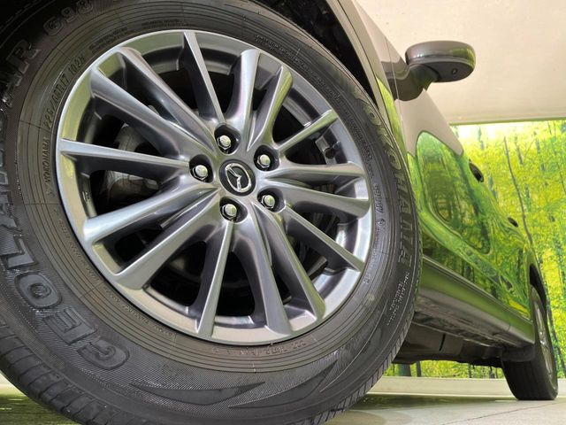 �y����17�C���`�A���~�z�C�[���z�O�ςɃ}�b�`���������A���~�z�C�[���𑕒����Ă���܂��B�e��ЊO�A���~�z�C�[����A�X�^�b�h���X�^�C�����戵�����Ă���܂��B���񂲑��k����������