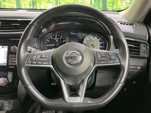 �y�����v�����X�e�A�����O�z�㎿�Ȋv���g�p���邱�ƂŁA��ɂ����������݂ƂĂ��^�]���₷���n���h���ł���