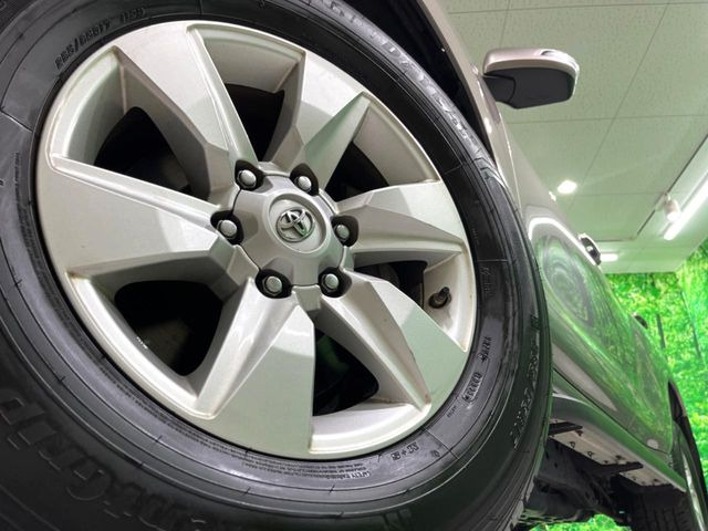 �y����17�C���`�A���~�z�C�[���z�O�ςɃ}�b�`���������A���~�z�C�[���𑕒����Ă���܂��B�e��ЊO�A���~�z�C�[����A�X�^�b�h���X�^�C�����戵�����Ă���܂��B���񂲑��k����������