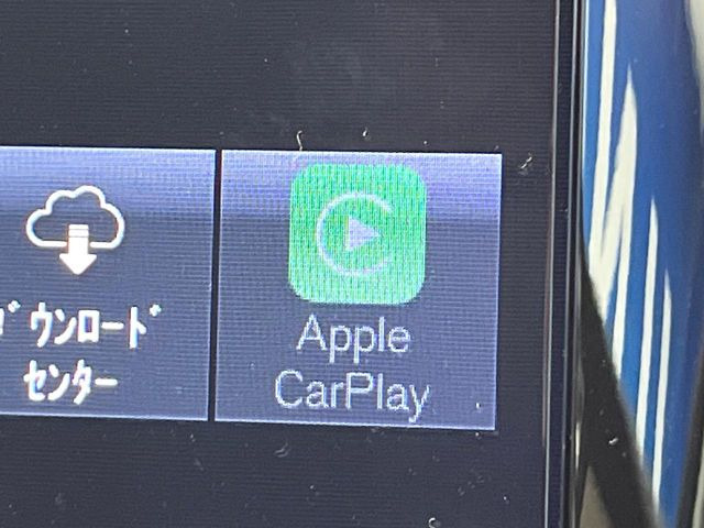 ��Apple Car Play:�X�}�z�Ƃ̗L���ڑ��ŁA�i�r�E�I�[�f�B�I�Đ��ȂǃX�}�z�̃A�v���@�\����ʂł��g����֗��@�\�ł�!
