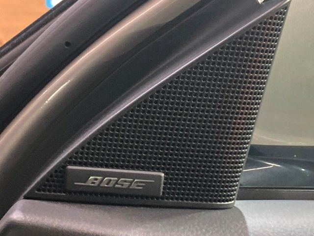 �yBOSE�T�E���h�V�X�e���t�������i�r�z�[���̃i�r�@�\�͂������A���x�ȃ`���[�j���O�\�͂����ڂ���Ă���A�������ȉ��y�����y���݂��������܂���