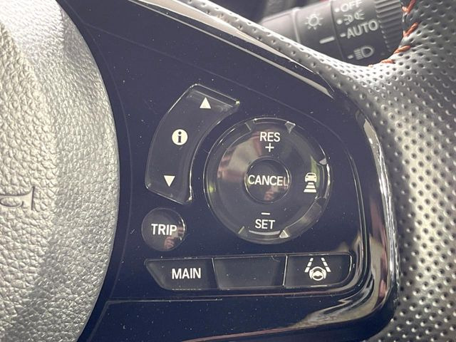 �y�A�_�v�e�B�u�N���[�Y�R���g���[���z�������H�ł̒��������s���y��!!�����ő��x��ۂN���[�Y�R���g���[�����A�Փˌy���V�X�e���ƘA�g���A�O���̎ԗ������m���ĎԊԂ�ۂ悤�ɑ��x���߂��Ă���܂�!!