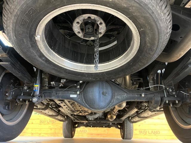 ����肪���ꂢ�Ȃ����ɁA�h�K���H�̎{�H���I�X�X���B�~��n��͂������A���ݕ��ɂ��Z���̕���A��Ń}�����E�E�B���^�[�X�|�[�c���������ɂ��D�]���������Ă���܂��B