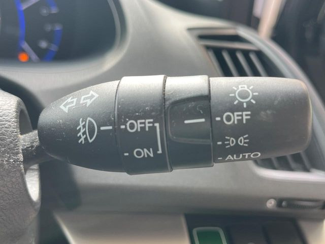 �y�I�[�g���C�g�z����̖��邳�ɉ����Ď����Ńw�b�h���C�g�̓_���E�������ł���@�\�ł�!���C�g�̕t���Y��E�����Y��Ȃǂ������Ȃ�A�J�̓���[���̑��s�����S!�g���l���ʉߎ����֗��ł���