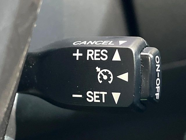 �y�N���[�Y�R���g���[���z�������H�����N���N���s�B�A�N�Z���𗣂��Ă���葬�x�ő��s���ł��A�������^�]���̕��S���y��!�����E�������ȒP�ȃX�C�b�`����Œ����ł��܂��B